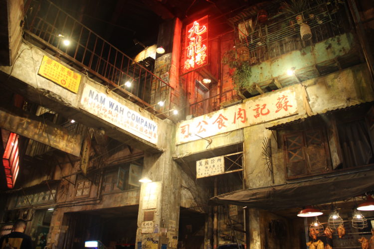 Une salle d’arcade glauquissime à Tokyo