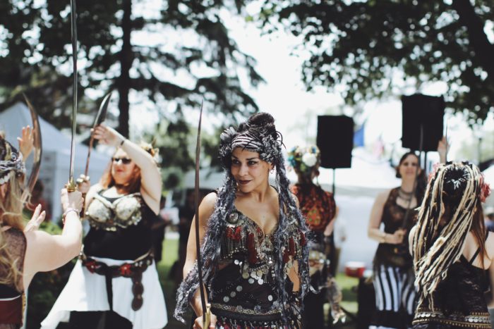 On va LARP -ER ? L’immersion dans les Jeux de Rôles